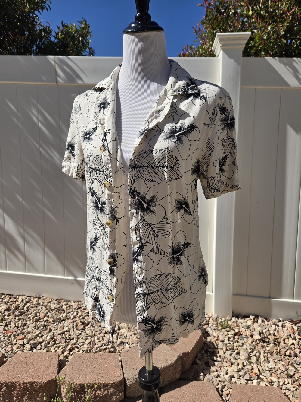 Laguna Floral Button-Up Blouse